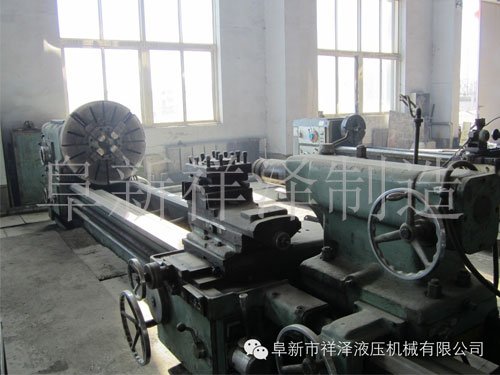 普車CW6163C 最大工件長度3米、最大工件回轉(zhuǎn)直徑630mm